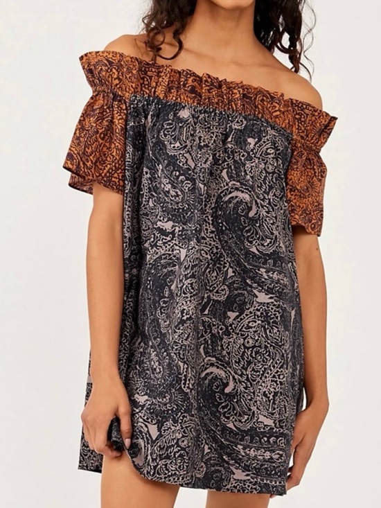 Free People Dresses & Skirts - Free People Sophie Printed off the shoulder Dress